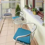Apartment 1 Bedroom In *