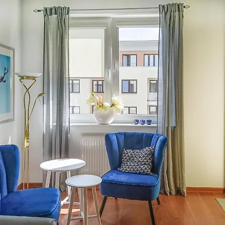 1 Bedroom In *